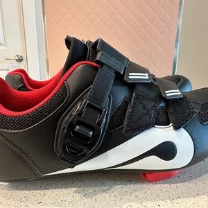 Peloton spin shoes for women size 10